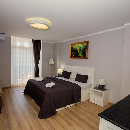 Panorama Sea Tower Aparthotel Батуми Екстериор снимка