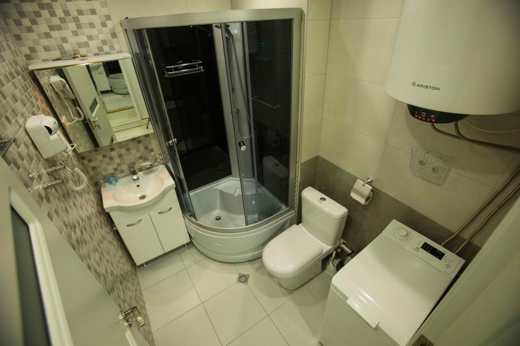 Panorama Sea Tower Aparthotel Батуми Екстериор снимка