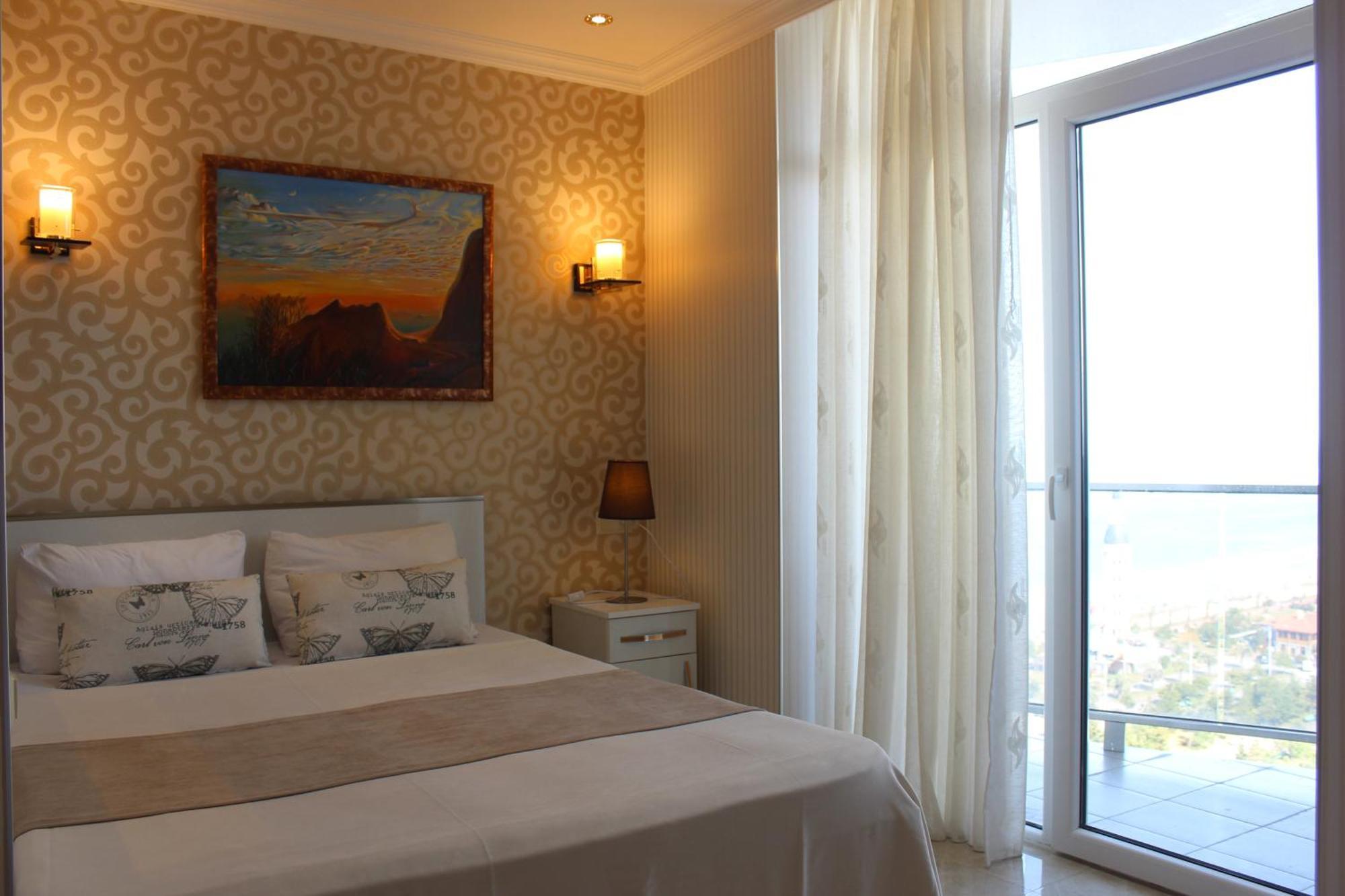 Panorama Sea Tower Aparthotel Батуми Екстериор снимка