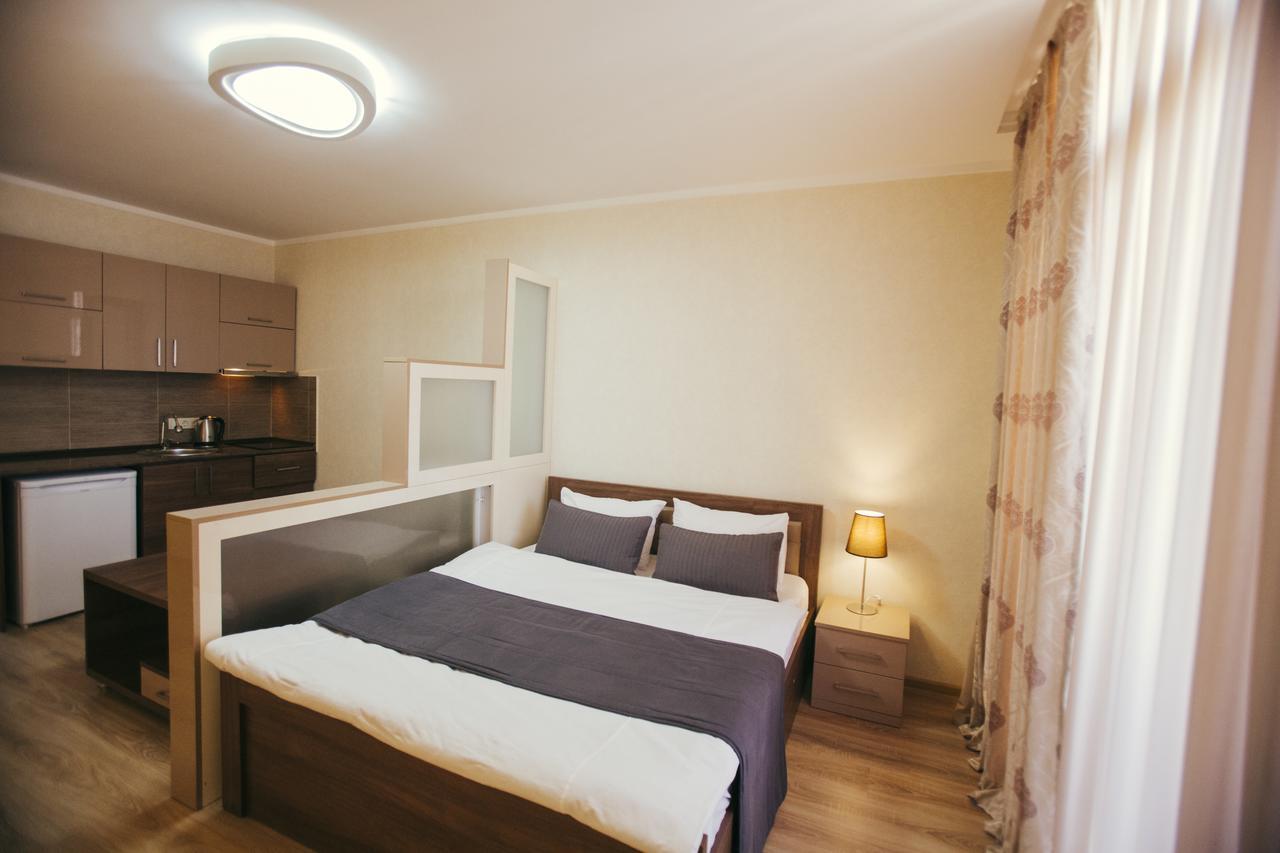 Panorama Sea Tower Aparthotel Батуми Екстериор снимка