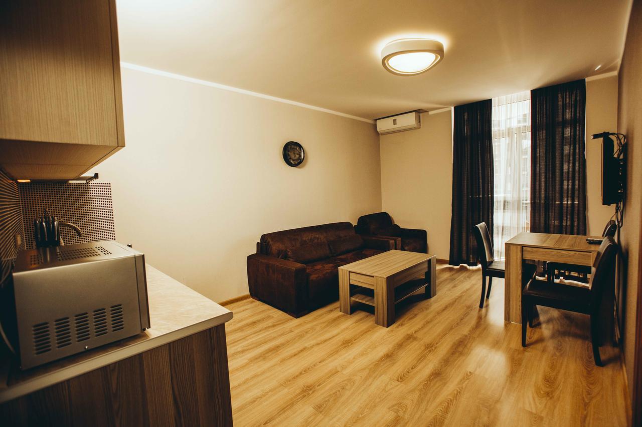 Panorama Sea Tower Aparthotel Батуми Екстериор снимка